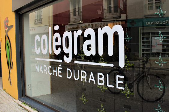 Photo de Colégram, membre de Bout à Bout, réseau de réemploi des bouteilles en verre en Pays de la Loire